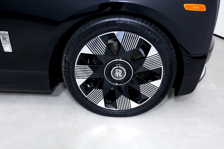 Used-2023-Rolls-Royce-Phantom