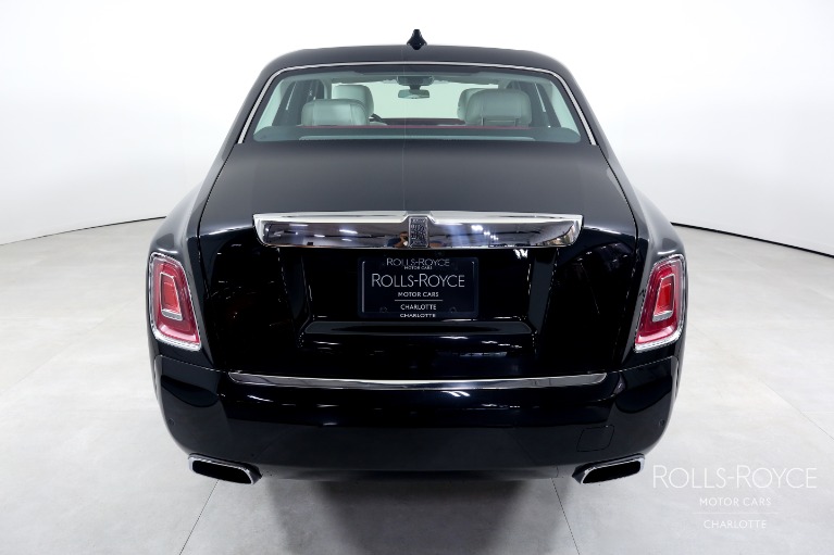 Used-2023-Rolls-Royce-Phantom