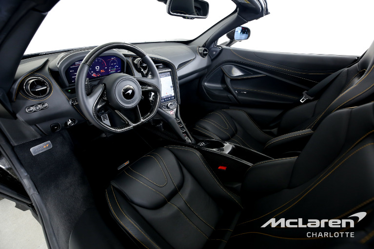 Used-2022-McLaren-765LT-Spider