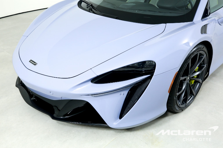 New-2023-McLaren-Artura