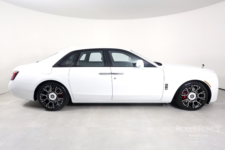 Used-2022-Rolls-Royce-Black-Badge-Ghost
