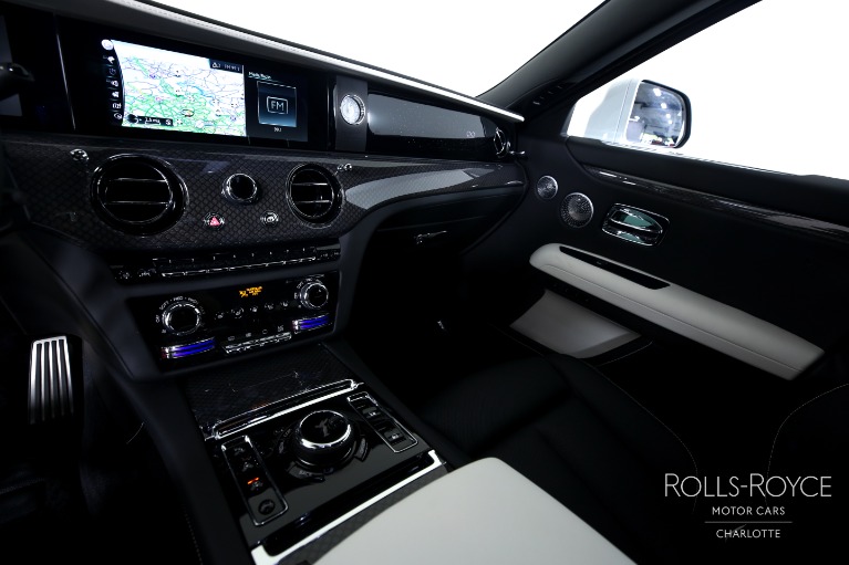 Used-2022-Rolls-Royce-Black-Badge-Ghost