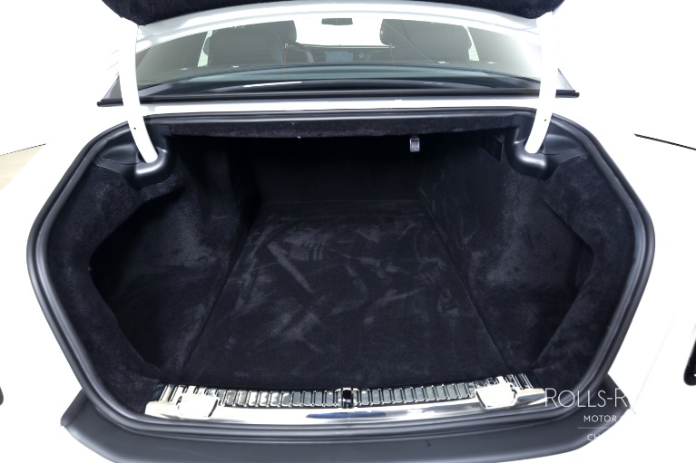 Used-2022-Rolls-Royce-Black-Badge-Ghost