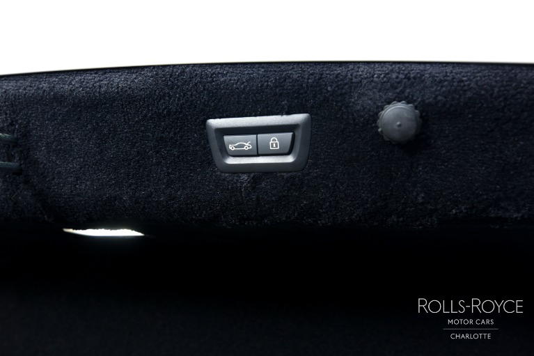 Used-2022-Rolls-Royce-Black-Badge-Ghost