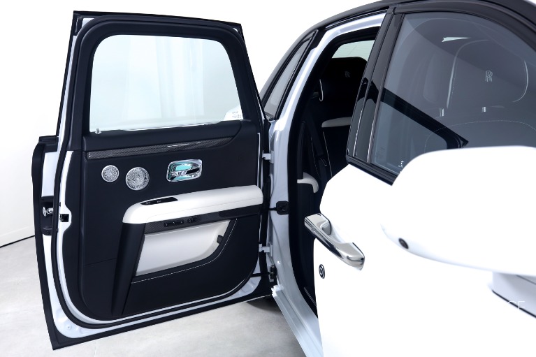 Used-2022-Rolls-Royce-Black-Badge-Ghost