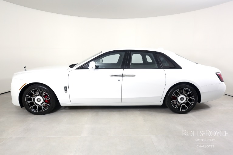 Used-2022-Rolls-Royce-Black-Badge-Ghost