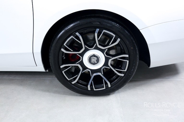 Used-2022-Rolls-Royce-Black-Badge-Ghost