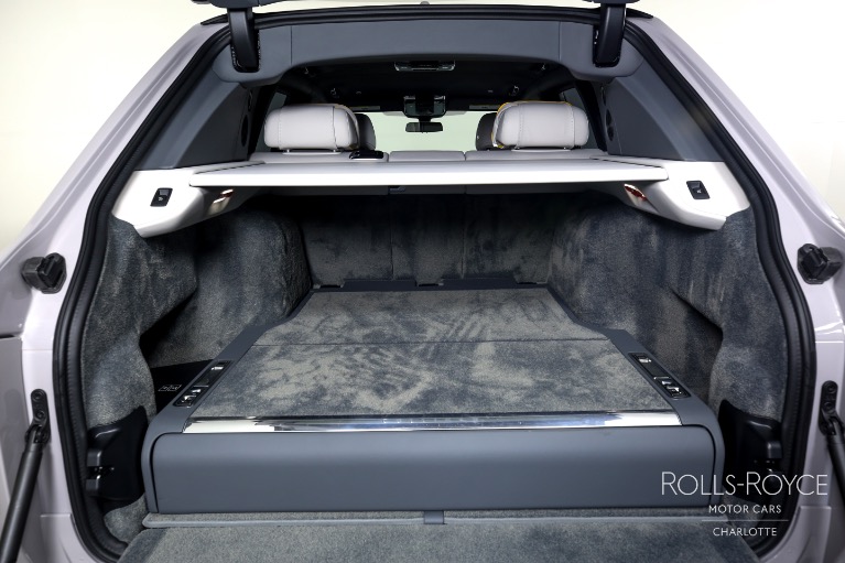 Used-2022-Rolls-Royce-Black-Badge-Cullinan