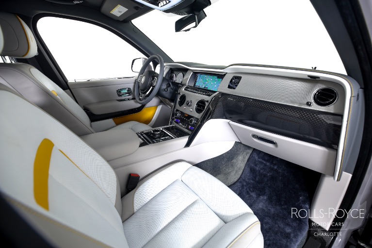 Used-2022-Rolls-Royce-Black-Badge-Cullinan