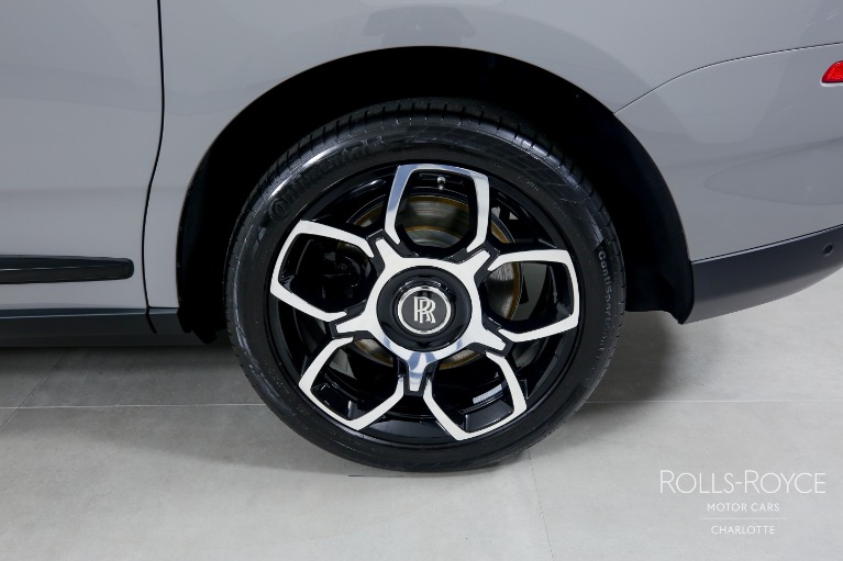 Used-2022-Rolls-Royce-Black-Badge-Cullinan