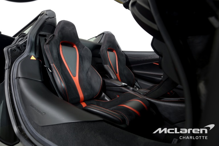 Used-2020-McLaren-720S-Spider-Performance