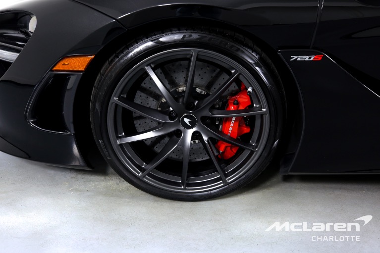 Used-2020-McLaren-720S-Spider-Performance