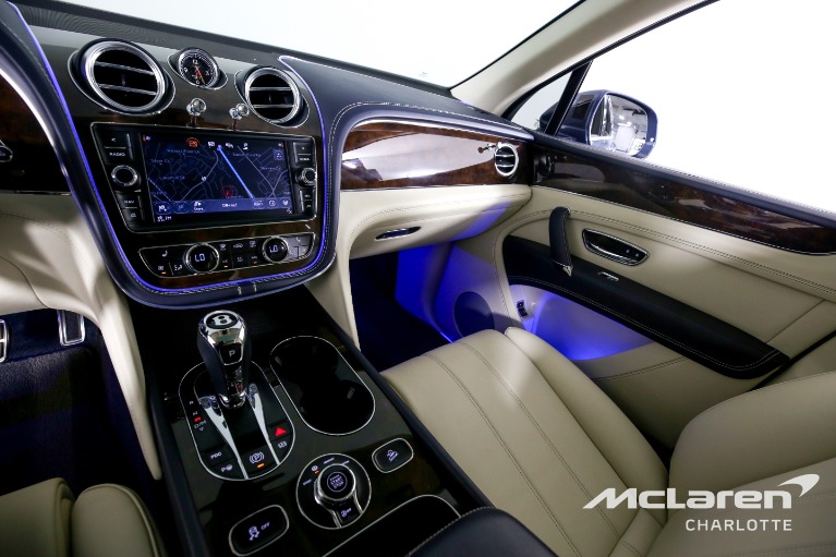 Used-2018-Bentley-Bentayga-Onyx-Edition