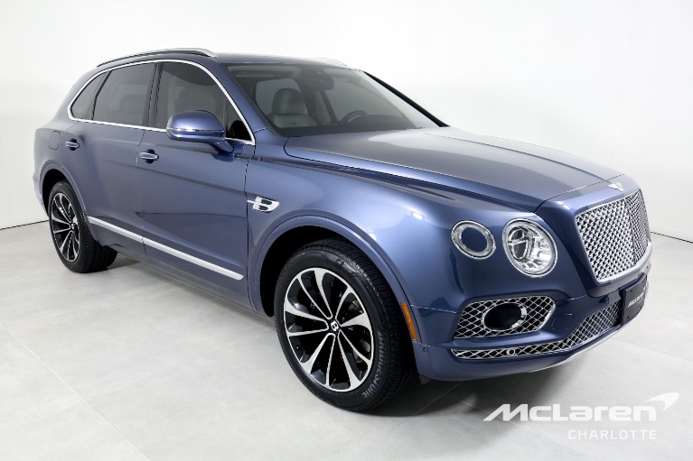 Used-2018-Bentley-Bentayga-Onyx-Edition