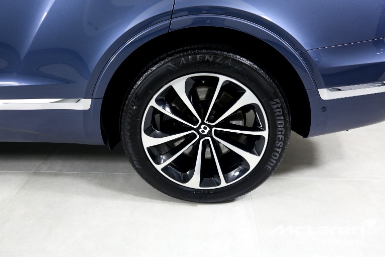 Used-2018-Bentley-Bentayga-Onyx-Edition