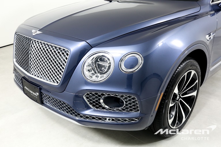 Used-2018-Bentley-Bentayga-Onyx-Edition