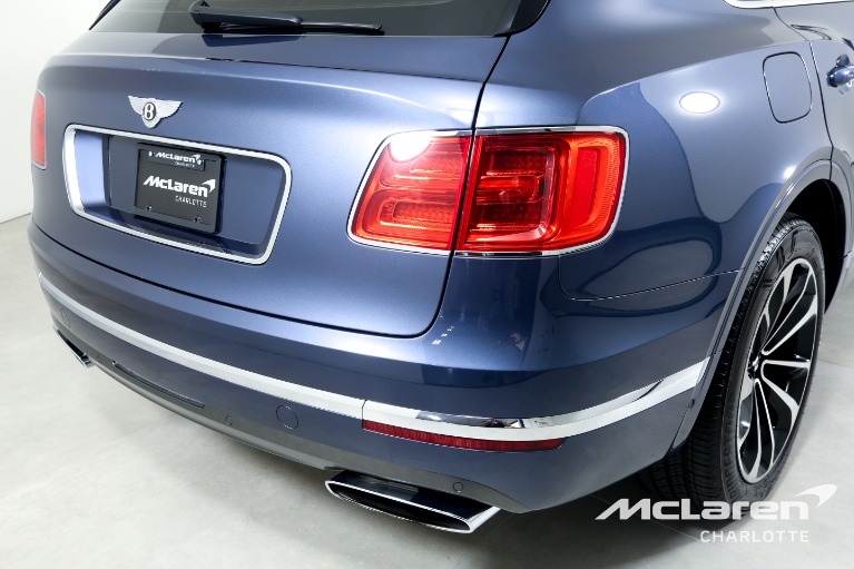 Used-2018-Bentley-Bentayga-Onyx-Edition