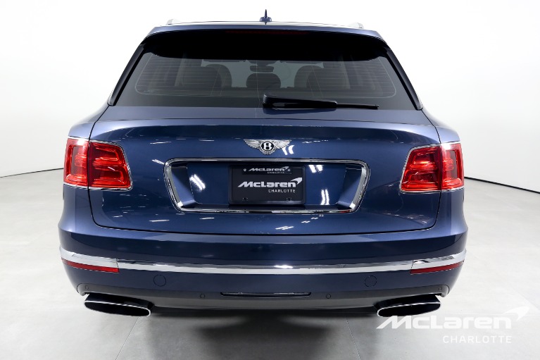 Used-2018-Bentley-Bentayga-Onyx-Edition