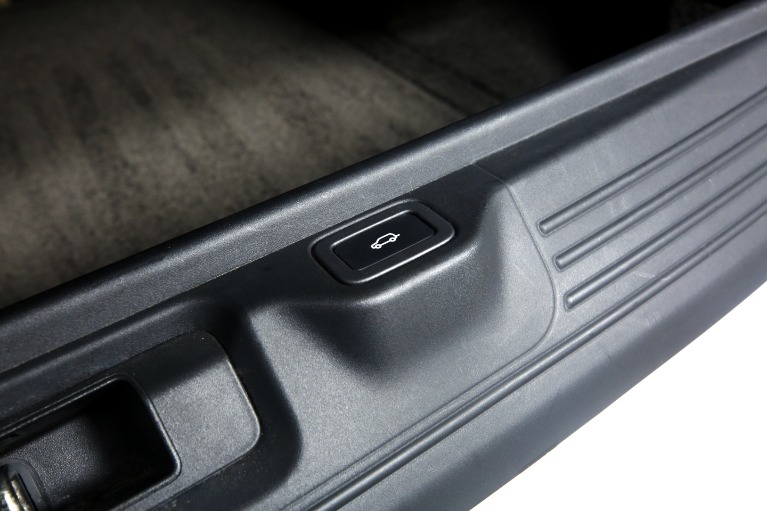 Used-2020-Land-Rover-Range-Rover-Supercharged-LWB