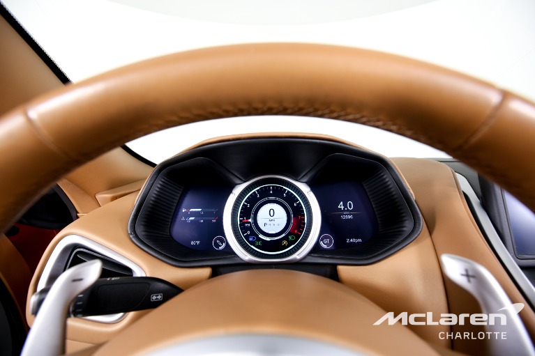 Used-2020-Aston-Martin-DB11-Volante