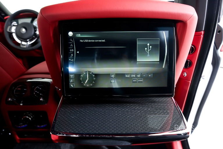 New-2023-Rolls-Royce-Black-Badge-Ghost