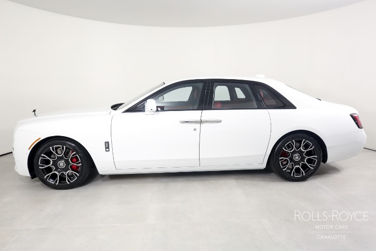 New-2023-Rolls-Royce-Black-Badge-Ghost