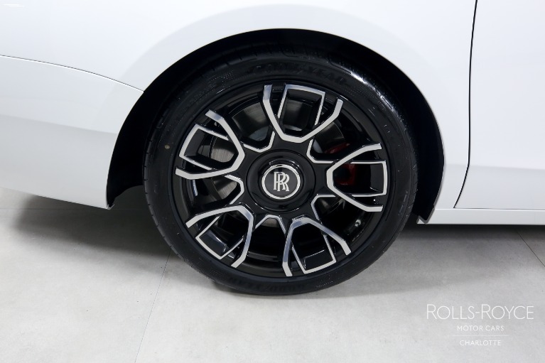 New-2023-Rolls-Royce-Black-Badge-Ghost