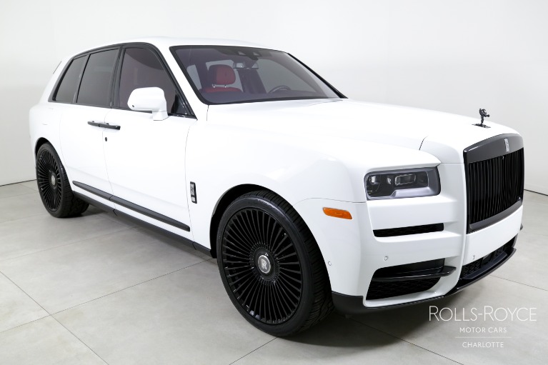 Used-2023-Rolls-Royce-Cullinan