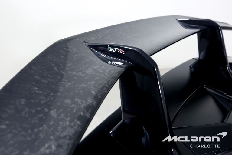 Used-2019-Lamborghini-Huracan-LP-640-4-Performante-Spyder