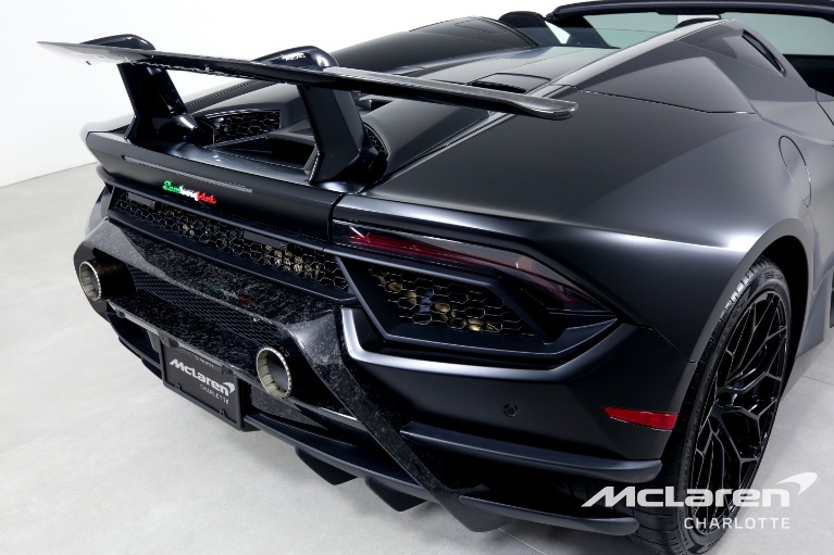 Used-2019-Lamborghini-Huracan-LP-640-4-Performante-Spyder