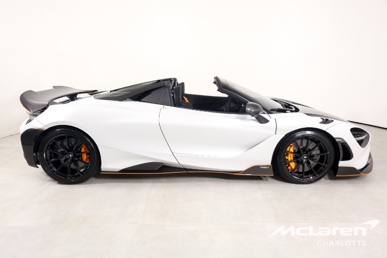 Used-2022-McLaren-765LT-Spider