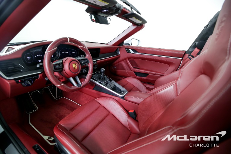 Used-2021-Porsche-911-Targa-4S
