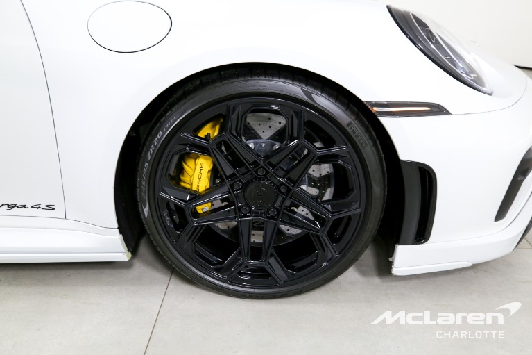 Used-2021-Porsche-911-Targa-4S