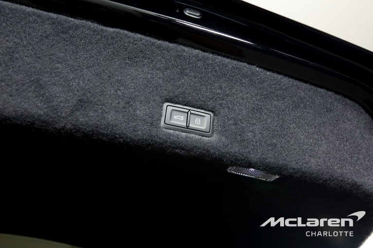 Used-2023-Lamborghini-Urus-S
