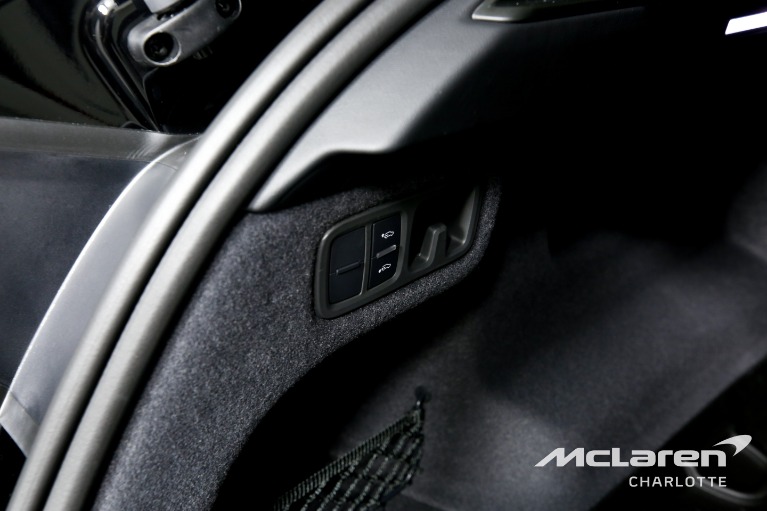 Used-2023-Lamborghini-Urus-S