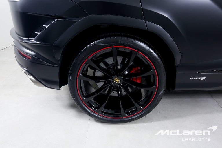 Used-2023-Lamborghini-Urus-S