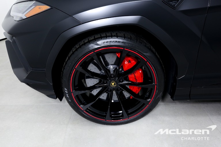 Used-2023-Lamborghini-Urus-S