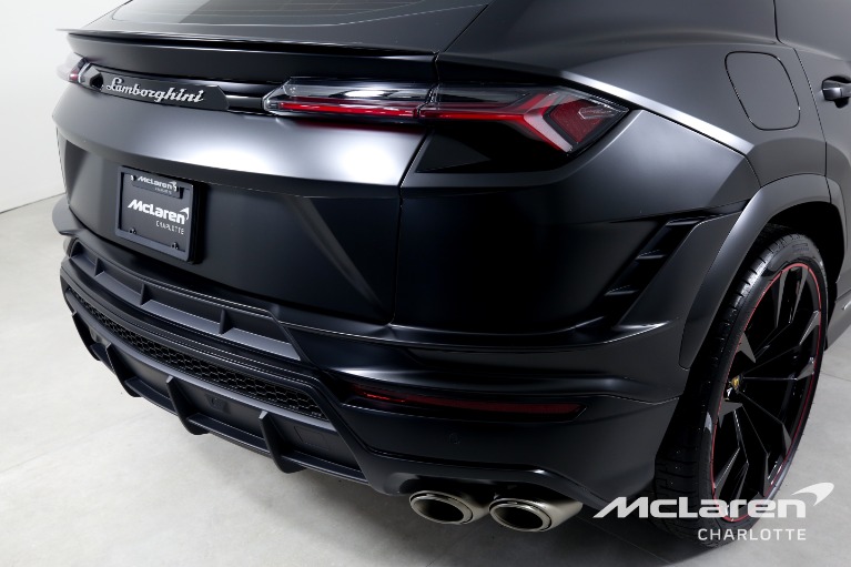Used-2023-Lamborghini-Urus-S