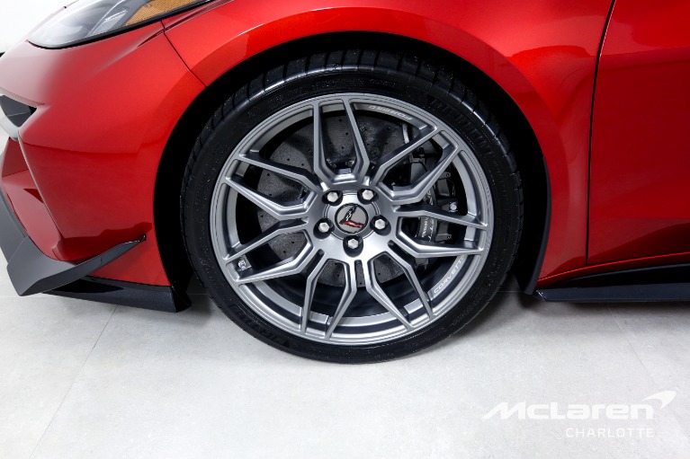 Used-2023-Chevrolet-Corvette-Z06