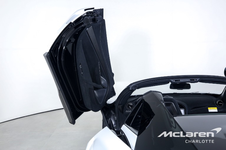 Used-2022-McLaren-765LT-Spider