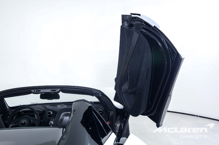 Used-2022-McLaren-765LT-Spider