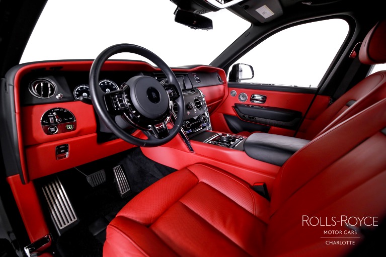 Used-2022-Rolls-Royce-Cullinan