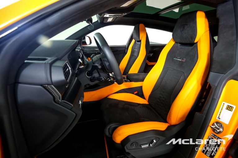 Used-2022-Lamborghini-Urus