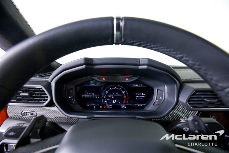 Used-2022-Lamborghini-Urus