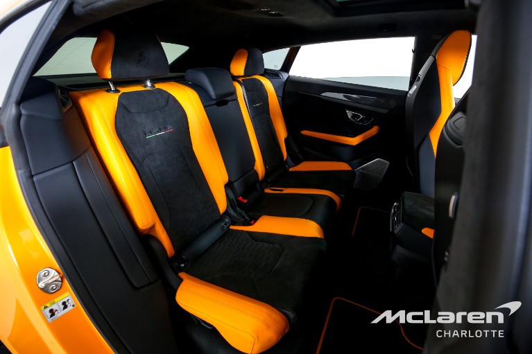 Used-2022-Lamborghini-Urus