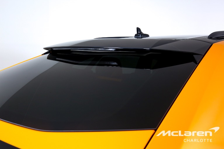 Used-2022-Lamborghini-Urus
