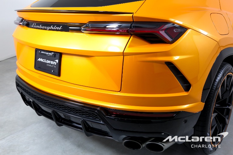 Used-2022-Lamborghini-Urus