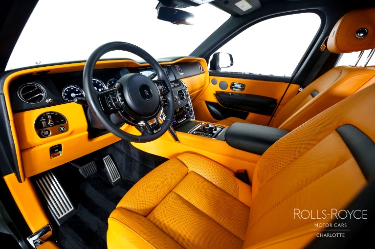 Used-2022-Rolls-Royce-Cullinan