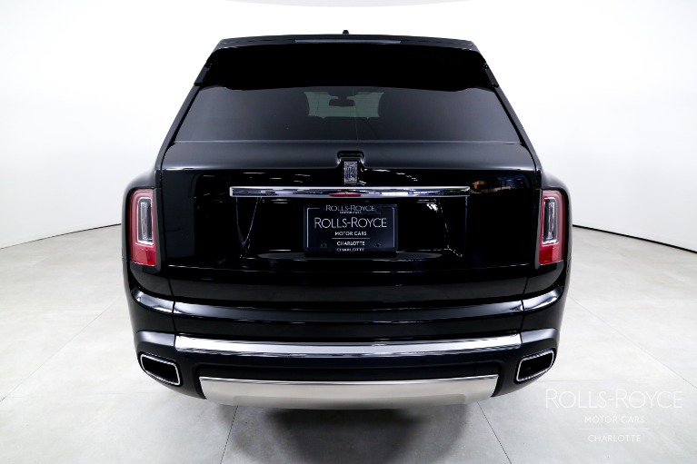 Used-2022-Rolls-Royce-Cullinan