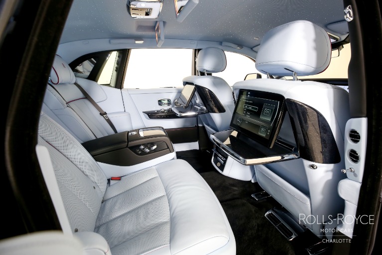 Used-2023-Rolls-Royce-Phantom